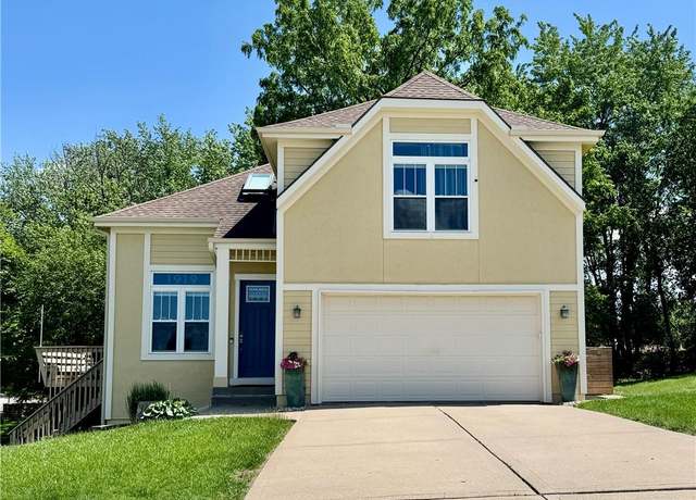 Property at 1919 Norton Ave, Kansas City, MO 64127, 3 beds, 1.5 baths