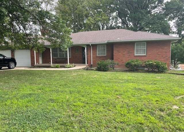 Property at 1015 Ridgeway Dr, Liberty, MO 64068, 3 beds, 3 baths