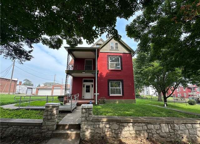 Property at 1215 Park Ave, Kansas City, MO 64127, 5 beds, 3 baths
