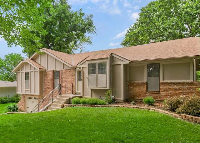 Property at 20806 W 63rd Ter, Shawnee, KS 66218, 4 beds, 2.5 baths