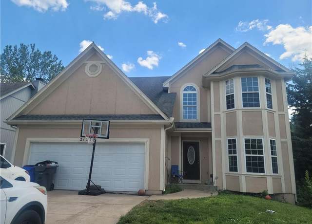 Property at 21533 W 122nd St, Olathe, KS 66061, 5 beds, 3.5 baths
