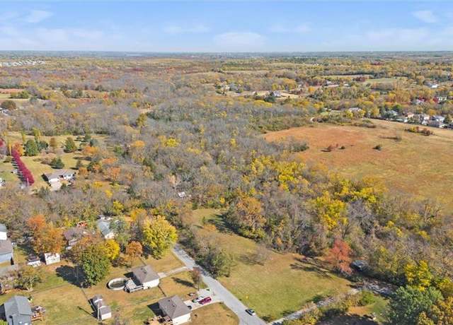 Property at 15811 Valentine Ave, Belton, MO 64012