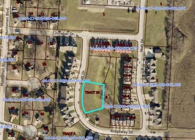 Property at 215 Scott Dr, Raymore, MO 64083