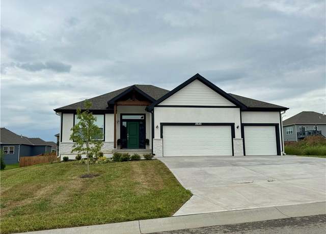 Property at 15640 Sheridan Ct, Basehor, KS 66007, 4 beds, 3 baths