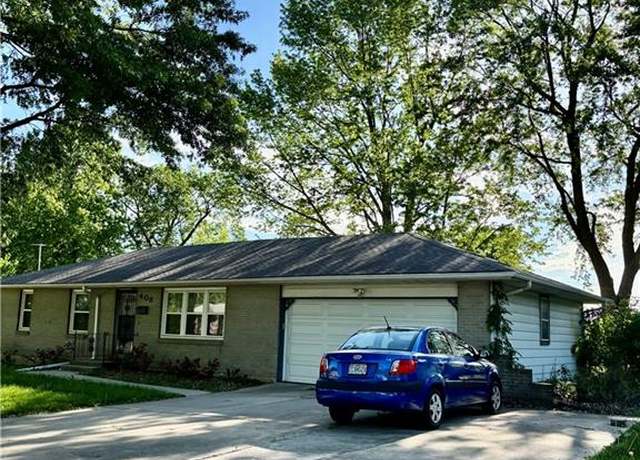 Property at 406 N Park Dr, Belton, MO 64012, 3 beds, 2 baths
