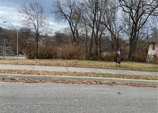Property at 800 E Linwood Blvd, Kansas City, MO 64109