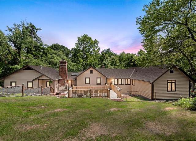 Property at 13601 E 55th Ter, Kansas City, MO 64133, 3 beds, 2.5 baths