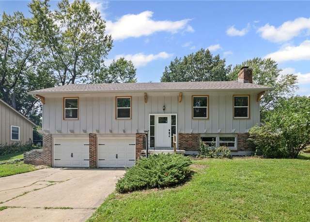 Property at 13008 Bristol Ave, Grandview, MO 64030, 3 beds, 2 baths