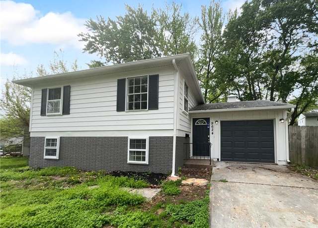 Property at 9624 Ditman Way, Kansas City, MO 64134, 3 beds, 1.5 baths