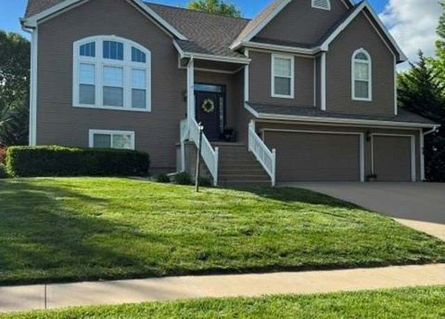 Property at 3902 Wentworth Ct, St Joseph, MO 64506, 4 beds, 3 baths