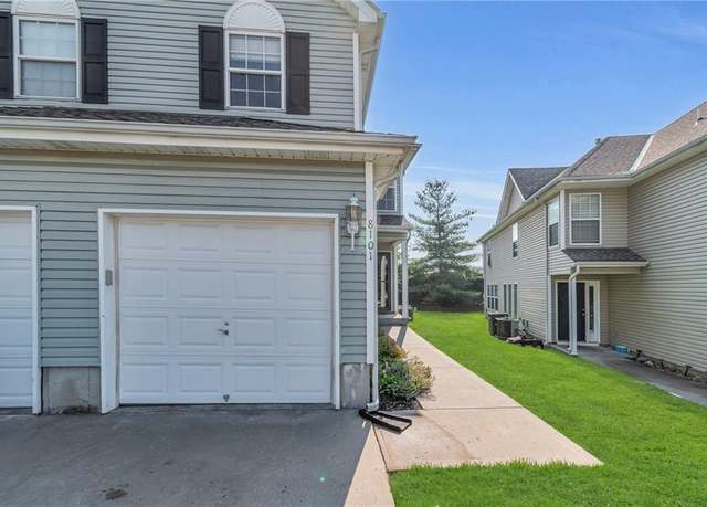 Property at 8101 N Lawn Ave, Kansas City, MO 64119, 3 beds, 2.5 baths