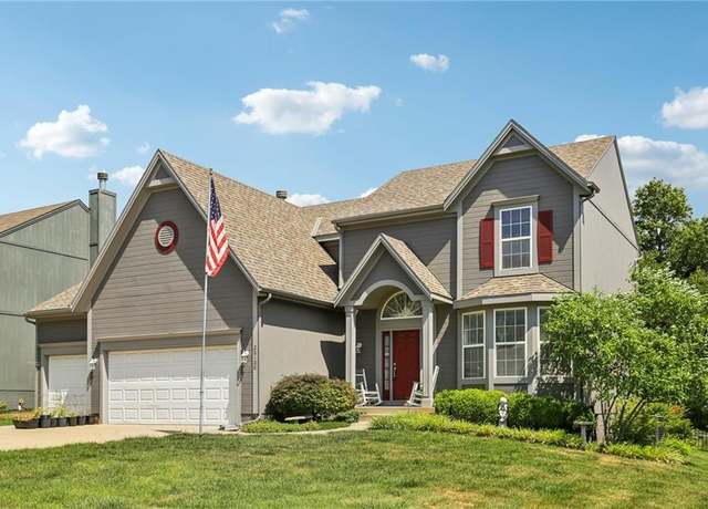Property at 20100 W 220th St, Spring Hill, KS 66083, 4 beds, 2.5 baths