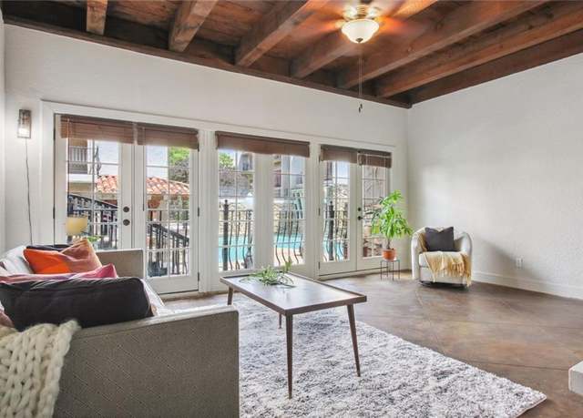 Property at 1111 W 46 St #2, Kansas City, MO 64112, 2 beds, 1 bath