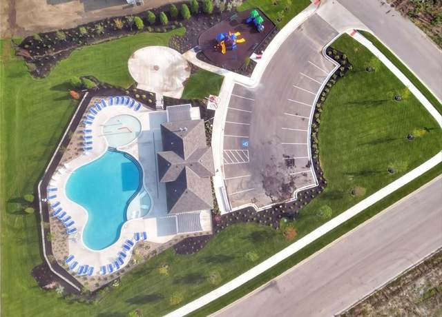 Property at 2319 SW Serena Pl, Lee's Summit, MO 64082, 4 beds, 2.5 baths