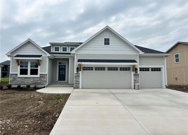 Property at 16372 Spring Valley St, Gardner, KS 66030, 4 beds, 3 baths