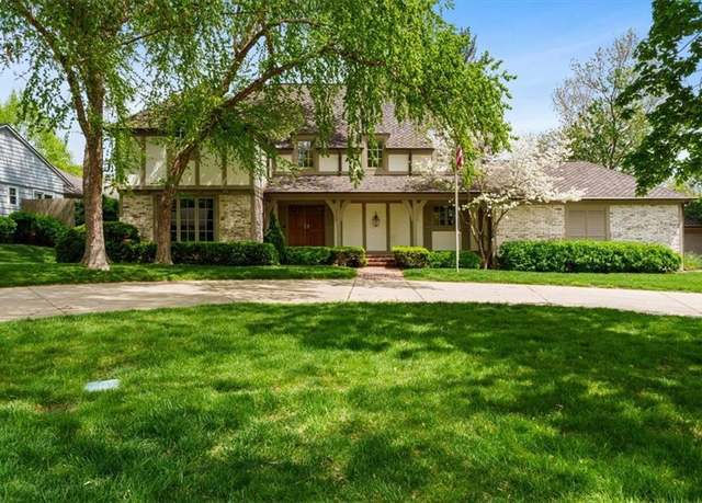 Property at 3500 W 63rd St, Fairway, KS 66208, 4 beds, 3.5 baths