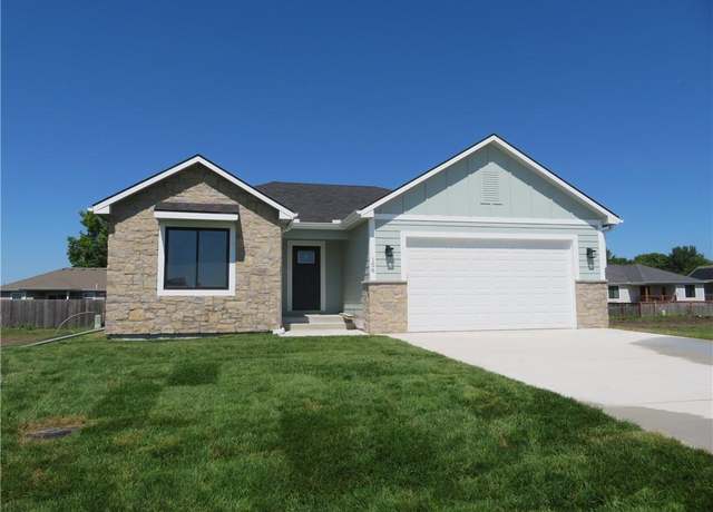 Property at 106 Hickory St, Perry, KS 66073, 5 beds, 3 baths