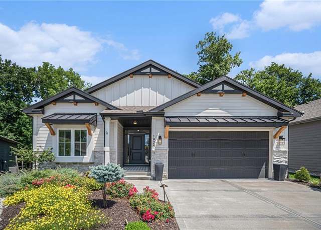 Property at 1924 Cemco Dr, Liberty, MO 64068, 3 beds, 3 baths