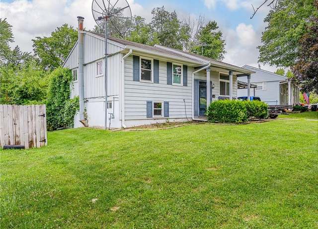 Property at 8401 E 91st St, Kansas City, MO 64138, 4 beds, 2 baths