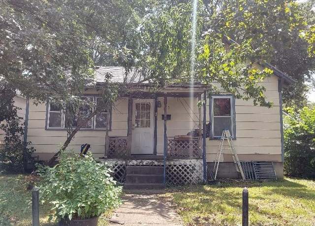 Property at 115 W 19th St, Pittsburg, KS 66762, 2 beds, 1 bath
