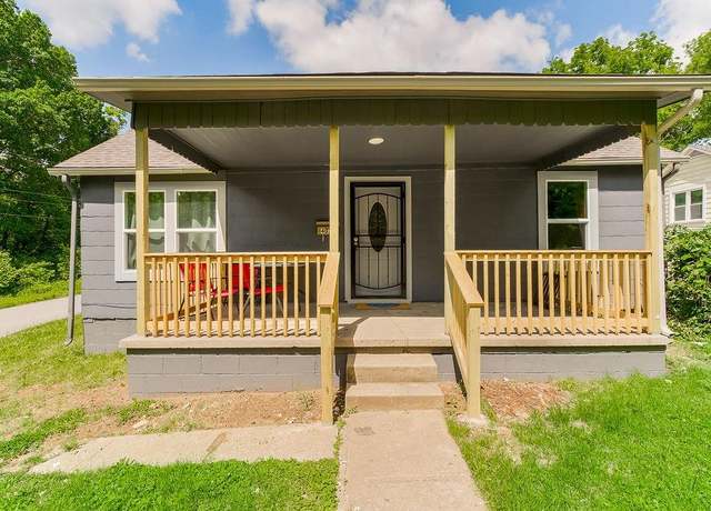 Property at 4032 Kensington Ave, Kansas City, MO 64130, 2 beds, 1 bath