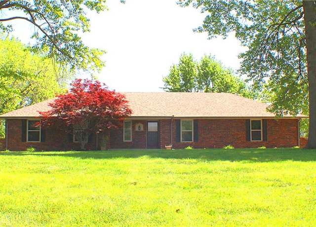 Property at 20925 County Road 306 Rd, St Joseph, MO 64505, 4 beds, 4 baths