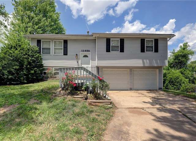 Property at 11400 Monroe Ave, Kansas City, MO 64137, 3 beds, 2 baths