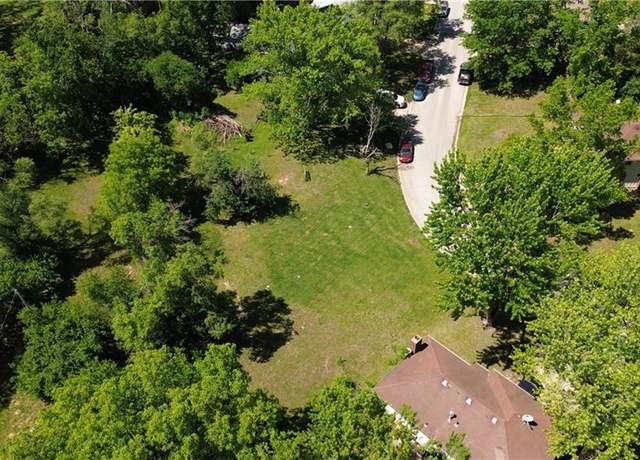 Property at 6828 Vermont Ave, Raytown, MO 64133
