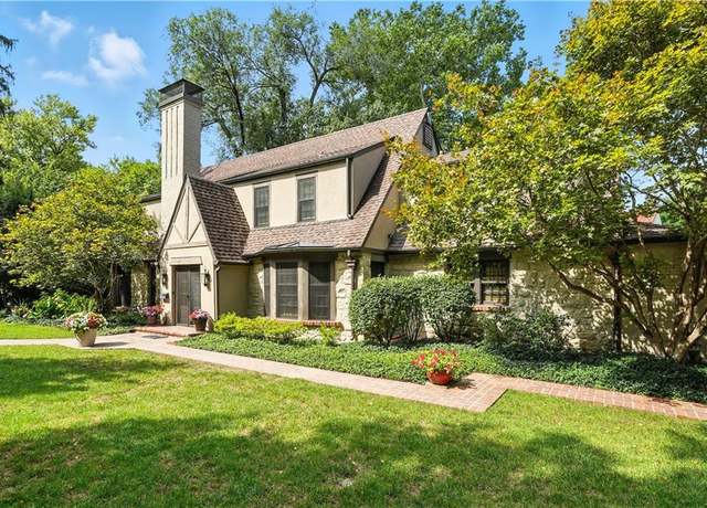 Property at 1200 W 60th Ter, Kansas City, MO 64113, 4 beds, 4.5 baths