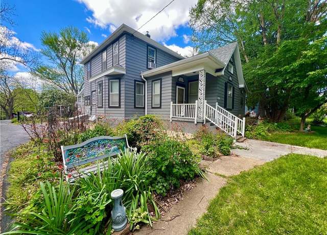 Property at 2312 Maple Ave, Leavenworth, KS 66048, 3 beds, 3 baths