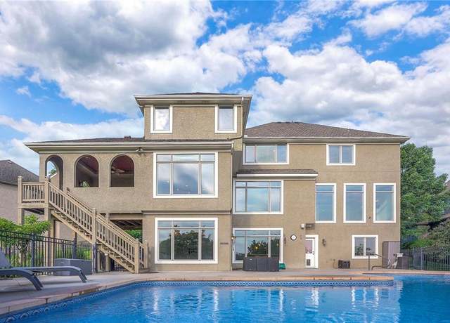 Property at 15225 Perry St, Overland Park, KS 66221, 5 beds, 5.5 baths