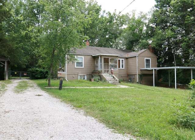 Property at 10017 E 56th St, Raytown, MO 64133, 3 beds, 1 bath