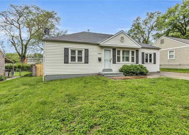 Property at 4920 Canterbury St, Roeland Park, KS 66205, 3 beds, 1 bath