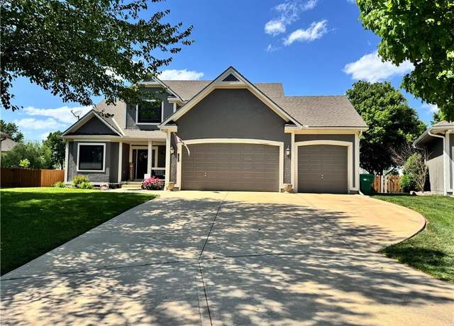 Property at 23968 Eagle Ct, Paola, KS 66071, 3 beds, 3 baths