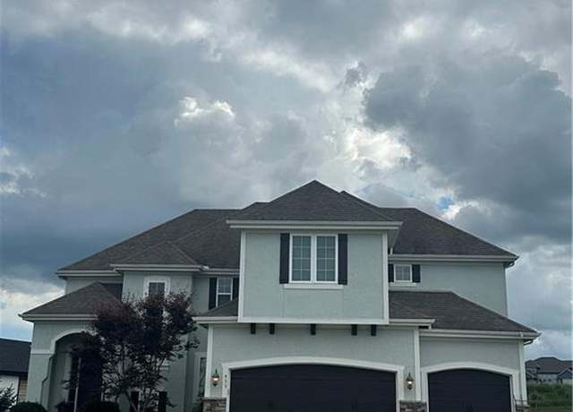 Property at 933 Bridgeshire Dr, Raymore, MO 64083, 5 beds, 5 baths