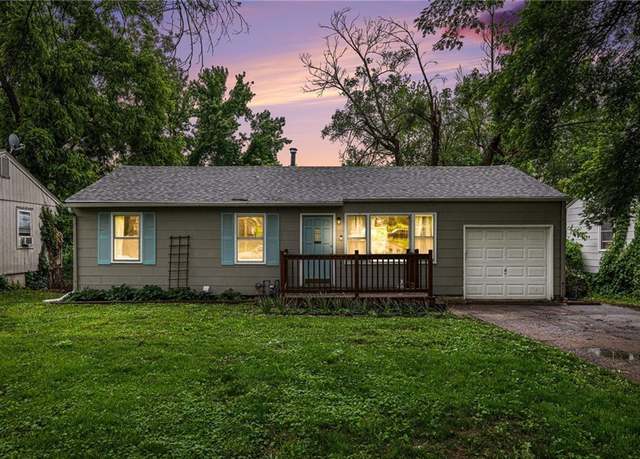Property at 6131 Longwood Ave, Kansas City, KS 66104, 3 beds, 1 bath