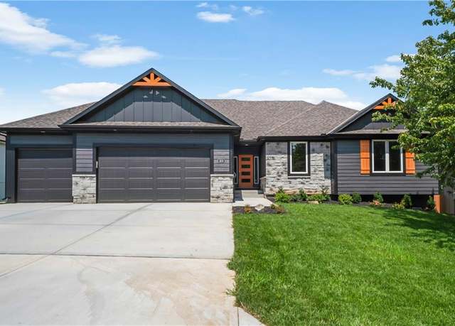 Property at 1909 SW Wall St. Cir, Blue Springs, MO 64015, 3 beds, 2.5 baths