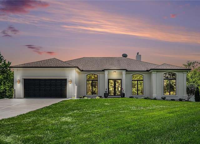 Property at 6605 E Hwy, Smithville, MO 64089, 3 beds, 4 baths