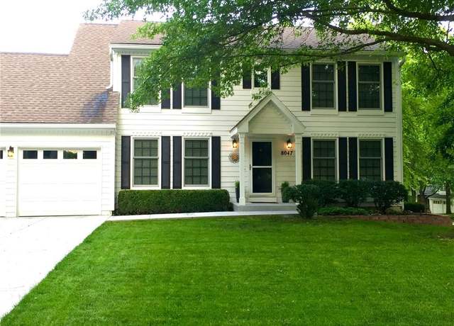 Property at 8047 Lakeview Ave, Lenexa, KS 66219, 4 beds, 2.5 baths