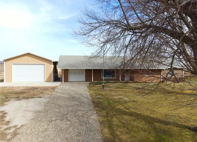 Property at 100 S Cherry St, Clearmont, MO 64431, 4 beds, 1.5 baths