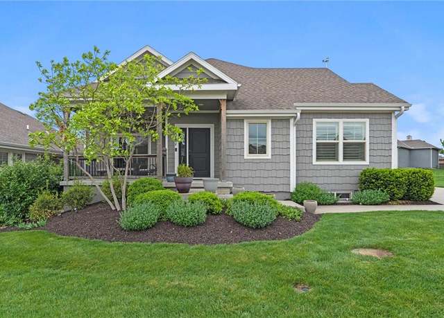 Property at 21781 W 120th Ct, Olathe, KS 66061, 3 beds, 3 baths