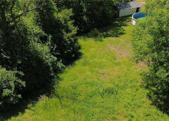 Property at 8616 Grant Dr, Raytown, MO 64138