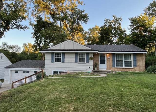 Property at 106 Northcrest Dr, Kansas City, MO 64116, 4 beds, 2 baths