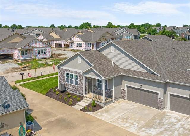 Property at 11901 S Tallgrass Dr #700, Olathe, KS 66061, 3 beds, 3 baths
