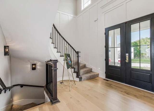 Property at 3141 SW Summit View Trl, Lee's Summit, MO 64082, 5 beds, 4 baths
