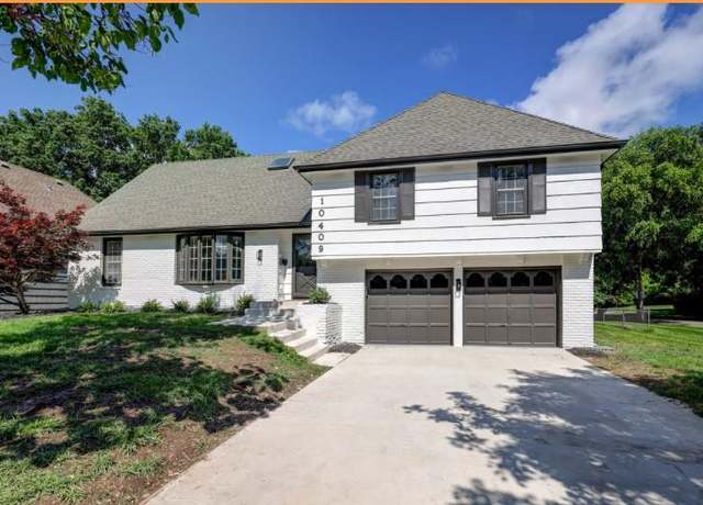 Property at 10409 Russell St, Overland Park, KS 66212, 4 beds, 2.5 baths