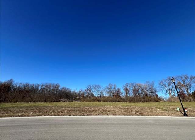 Property at 206 Melinda Dr, Kearney, MO 64060