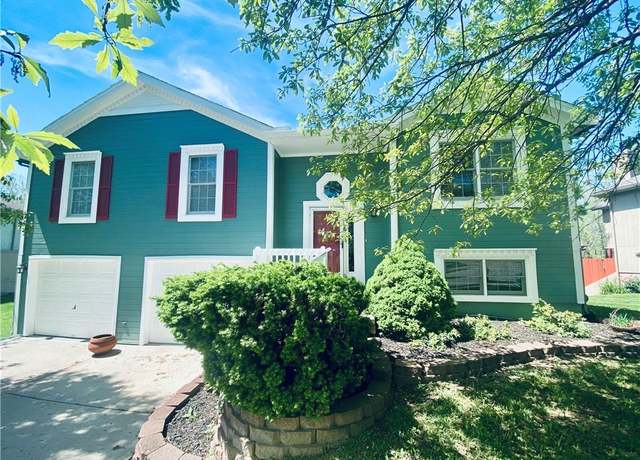 Property at 7124 N Hickory St, Kansas City, MO 64118, 3 beds, 2.5 baths