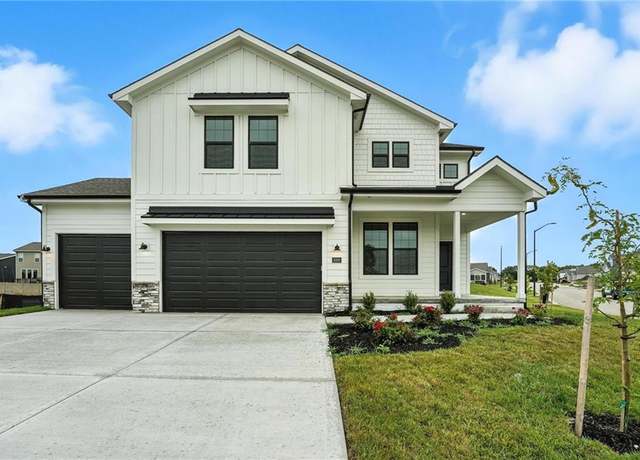 Property at 3000 NW 95th Ter, Kansas City, MO 64154, 4 beds, 2.5 baths