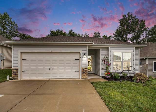 Property at 7812 NW 124th St, Kansas City, MO 64163, 2 beds, 2 baths